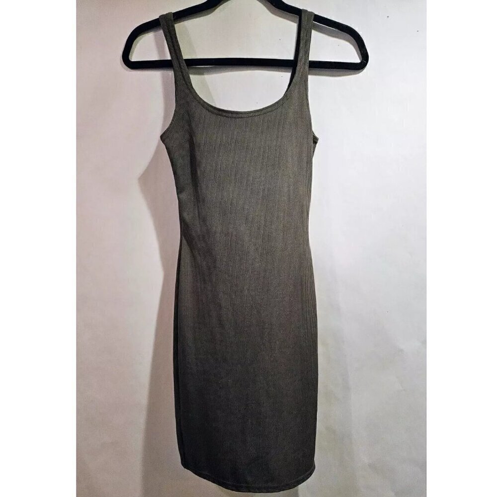 NWOT PRETTYLITTLETHING Lead Ribbed Scoop Bodycon Dress Women's Size 2